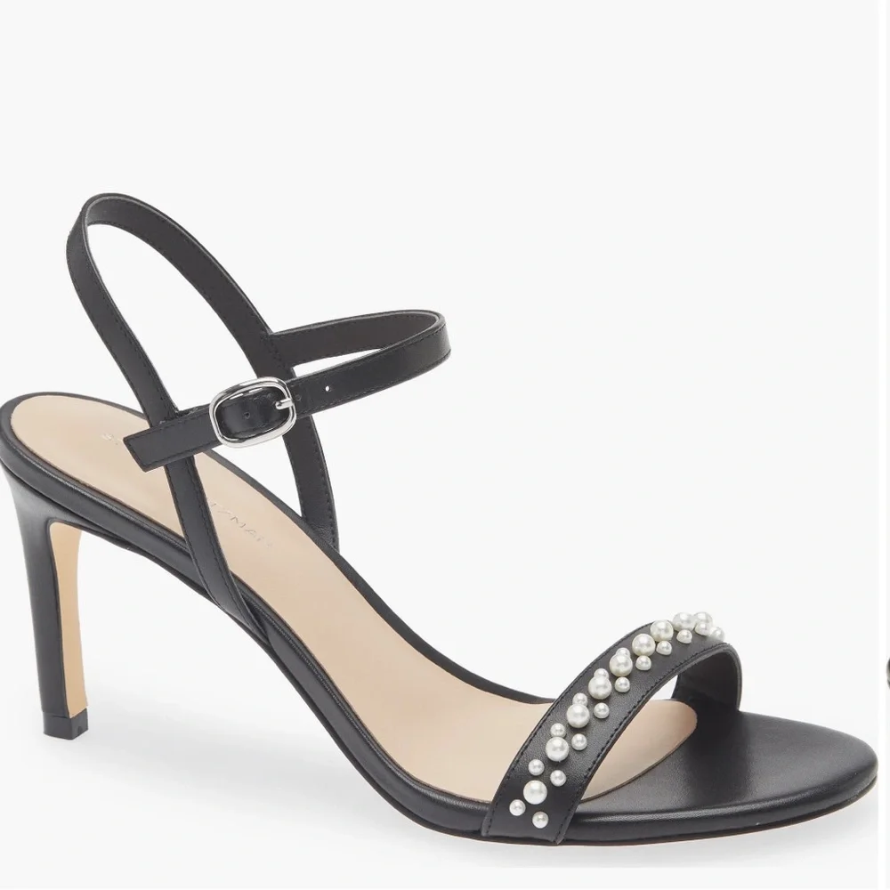 Stuart Weitzman dancer Sandals - black with Pearl Accents - size 8